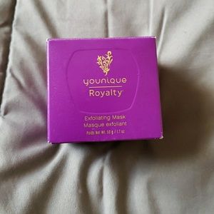 younique Royalty Exfoliating Mask